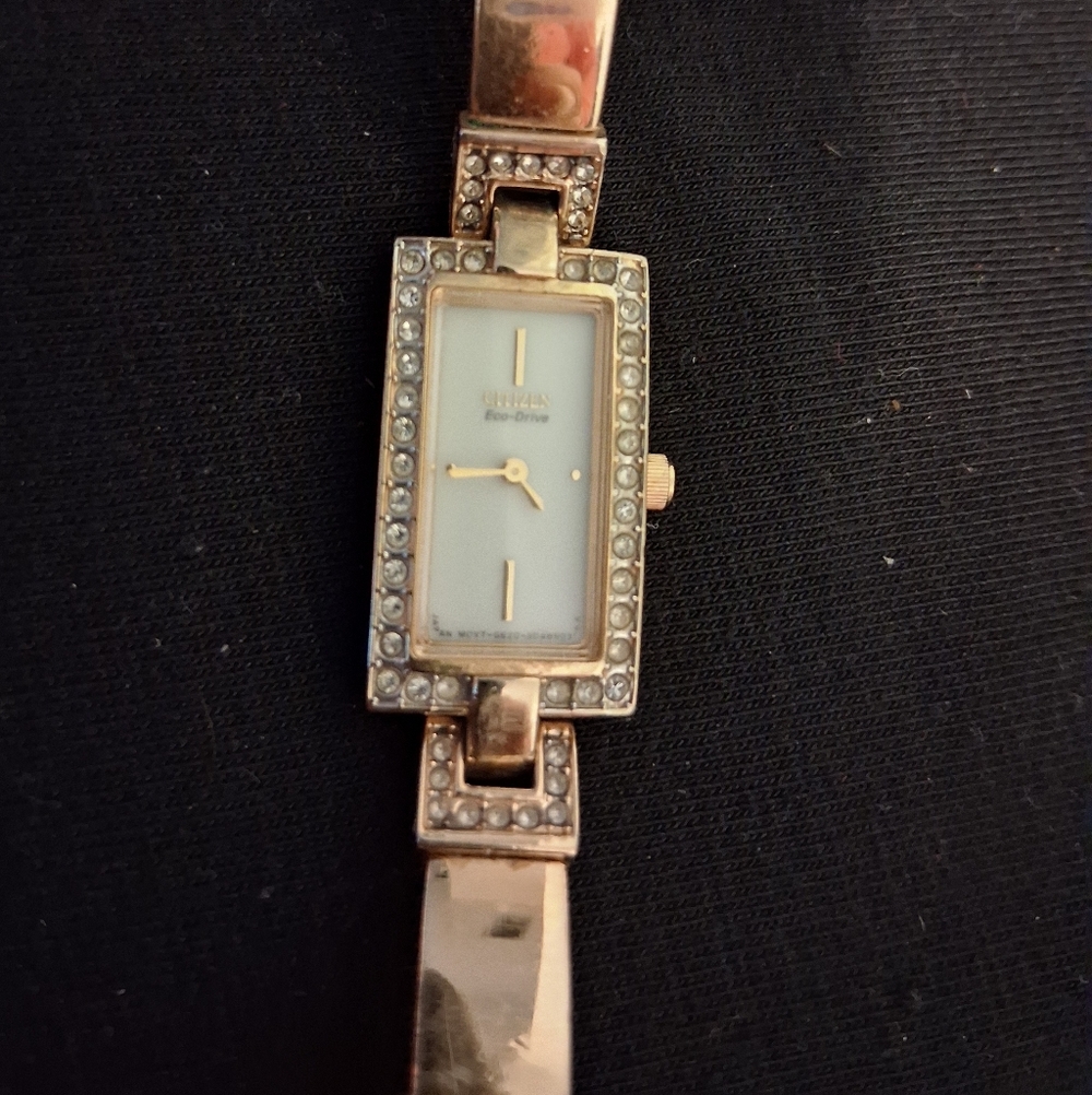 Citizens Eco-Drive Elegant Gold Tone Rectangle Face Solar-Charged Dressy Watch - Picture 6 of 11
